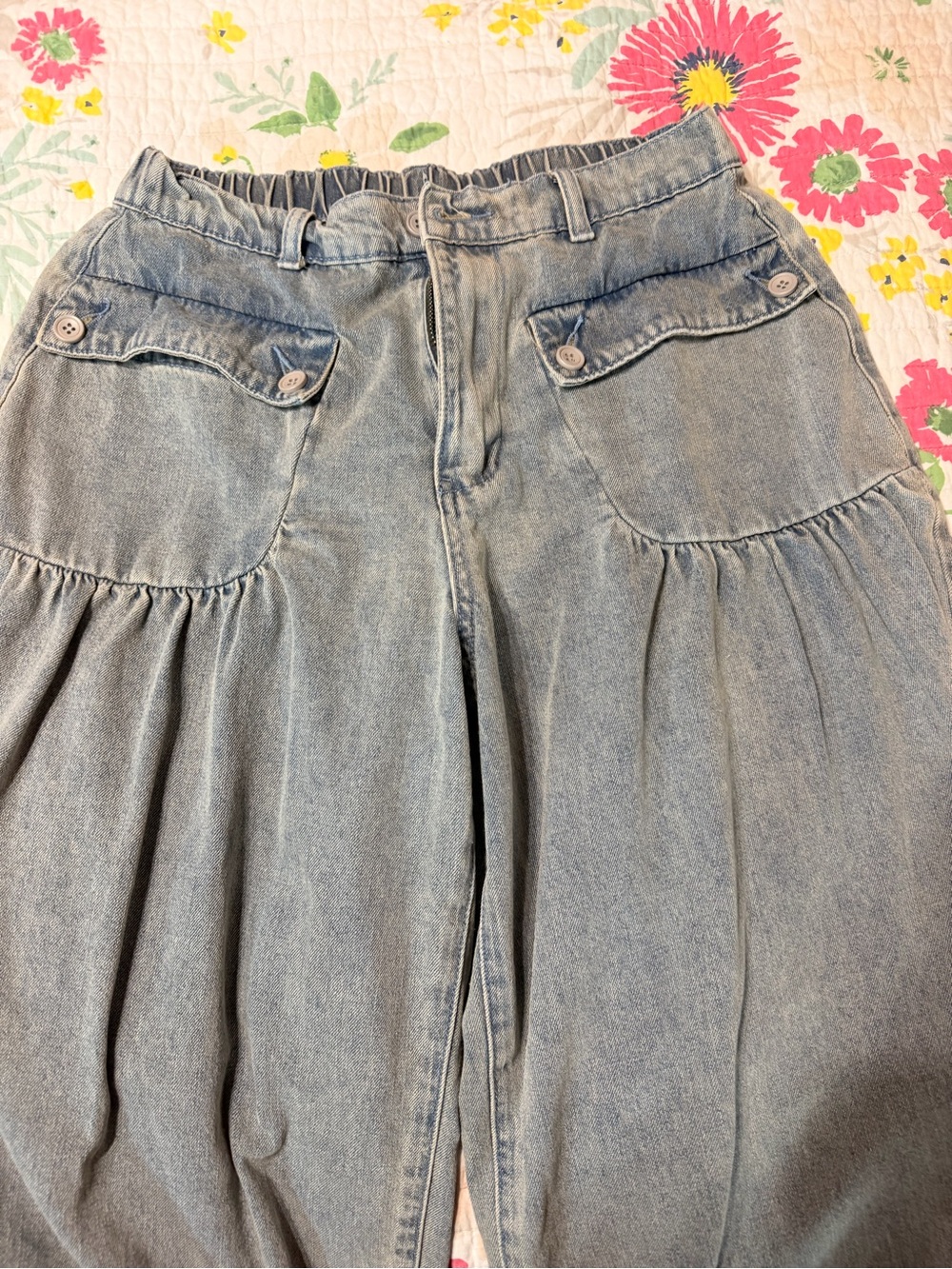 Women’s Light Gray Washed Denim Jeans Size 6 Regular